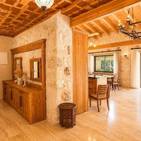 Han Villa *